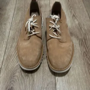 Cole Haan Mens Tan ZeroGrand Stitchout Oxford Suede Shoes Size 10.5M