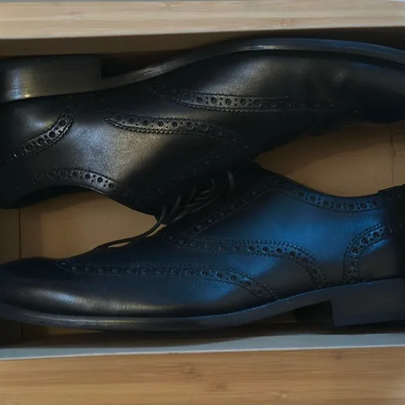 Cole Haan Williams Wingtip Oxford Shoes - Black 10.5M - Mint Condition