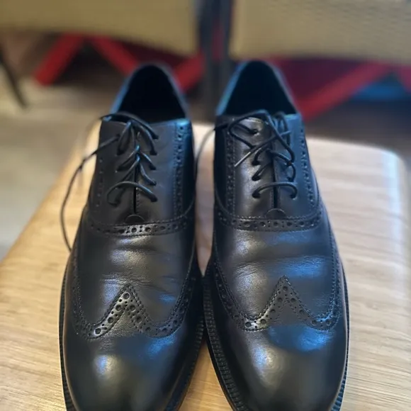 Cole Haan Williams Wingtip Oxford Shoes - Black 10.5M - Mint Condition