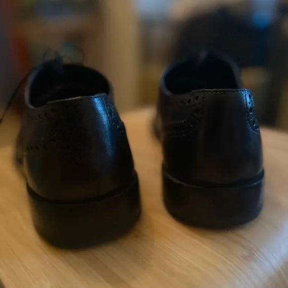 Cole Haan Williams Wingtip Oxford Shoes - Black 10.5M - Mint Condition