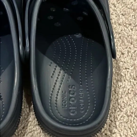 Crocs Coast Clog shoes new navy blue Men’s size 12