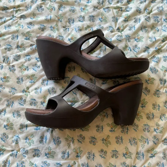 Crocs Cyprus II Cuban Sandal Platform Chunky High Heels Shoes Comfort Brown Sz 9