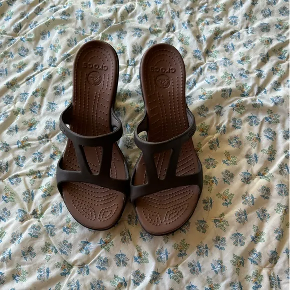 Crocs Cyprus II Cuban Sandal Platform Chunky High Heels Shoes Comfort Brown Sz 9