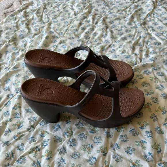 Crocs Cyprus II Cuban Sandal Platform Chunky High Heels Shoes Comfort Brown Sz 9