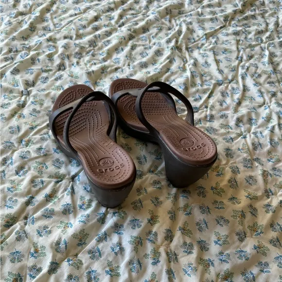 Crocs Cyprus II Cuban Sandal Platform Chunky High Heels Shoes Comfort Brown Sz 9