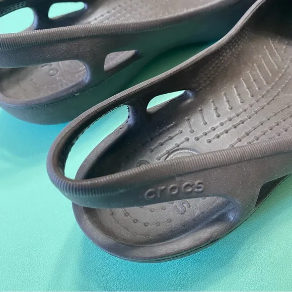 CROCS Iconic Comfort Jelly Summer Flat Sandals in Brown Size 9