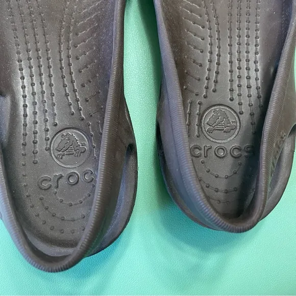 CROCS Iconic Comfort Jelly Summer Flat Sandals in Brown Size 9