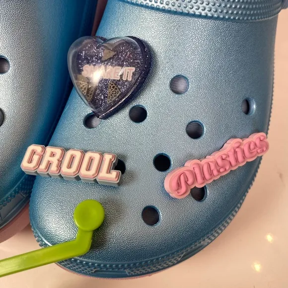 Crocs Mean Girls Limited Edition Platform Clogs Shoes Blue &amp; Pink Lined Size 8