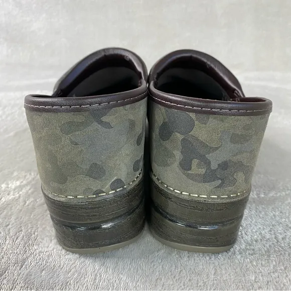 Dansko Pro Clogs Mules EU 42 Women 12 Men 9 Camo Suede Shoes Slip On Comfort NEW