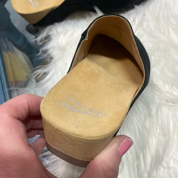 Dansko Women's Black Clogs