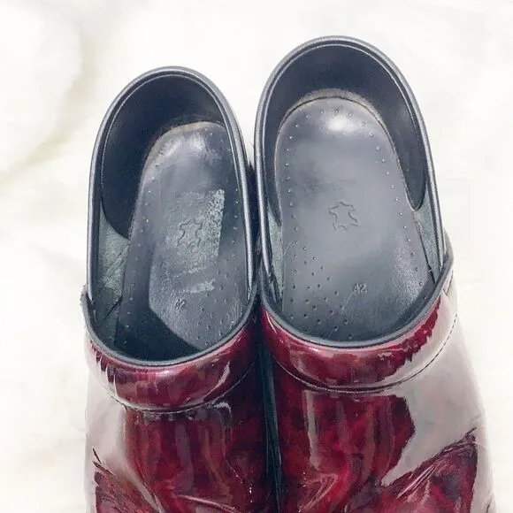 DANSKO BURGUNDY Patent Leather Clogs 42