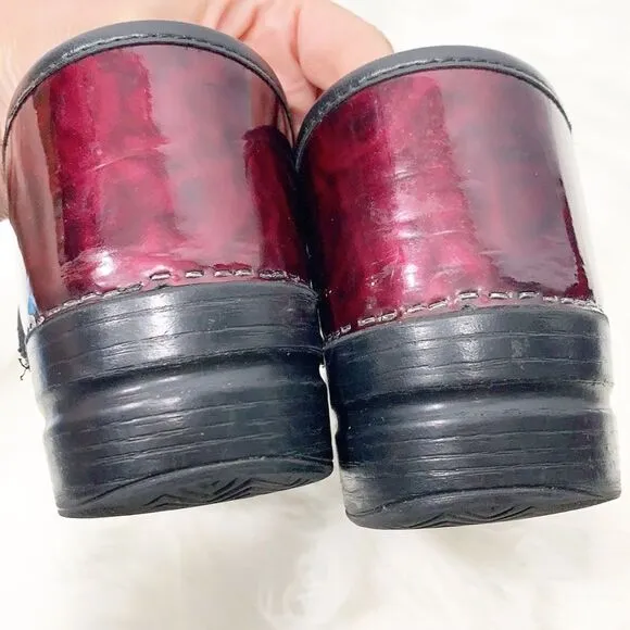 DANSKO BURGUNDY Patent Leather Clogs 42