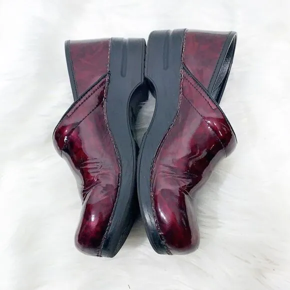 DANSKO BURGUNDY Patent Leather Clogs 42