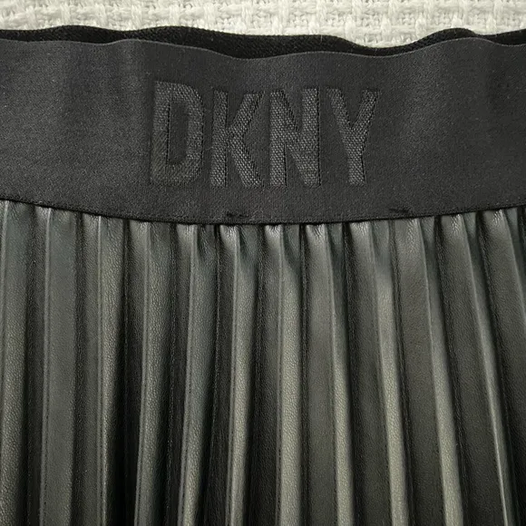 DKNY High-Waisted Pleated Faux Vegan Leather Logo Waistband Mini Caper Skirt