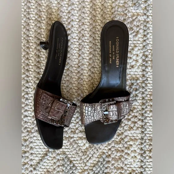 Donald J. Pliner Brown Crocodile Slide Kitten, Sandals Women’s Size 9