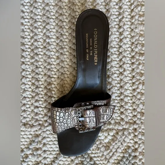 Donald J. Pliner Brown Crocodile Slide Kitten, Sandals Women’s Size 9