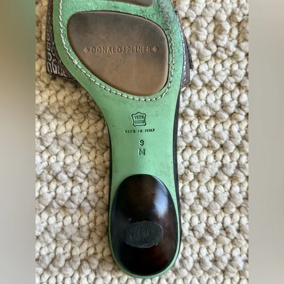 Donald J. Pliner Brown Crocodile Slide Kitten, Sandals Women’s Size 9