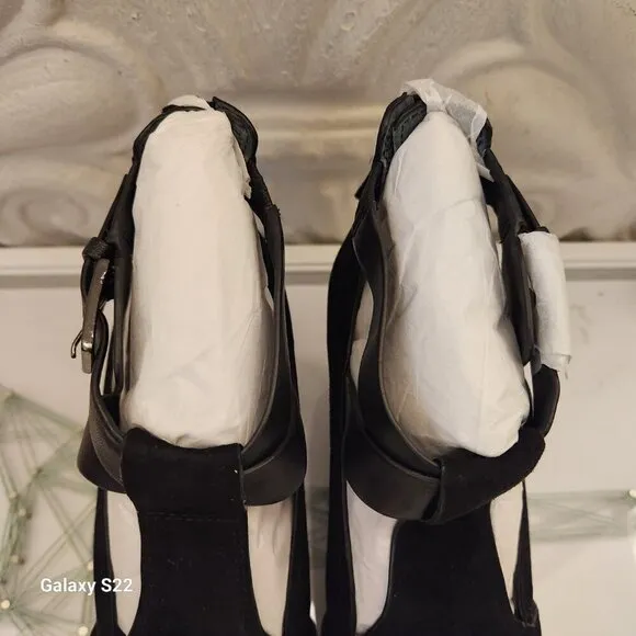 Donald J Pliner SILA 2 Black Wedge Sandals. NIB. Size: various
