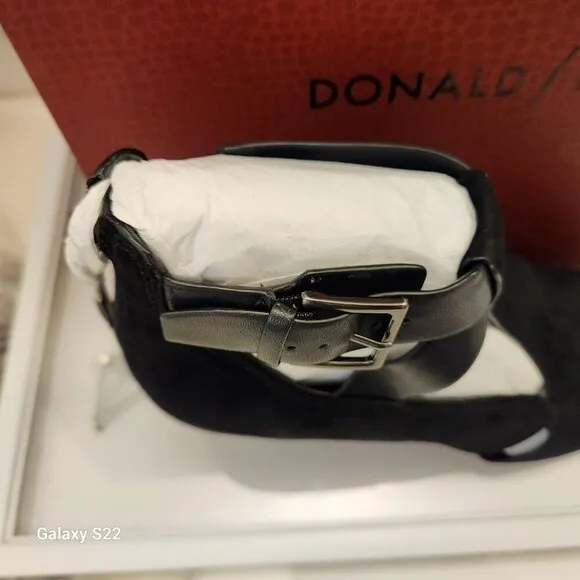 Donald J Pliner SILA 2 Black Wedge Sandals. NIB. Size: various