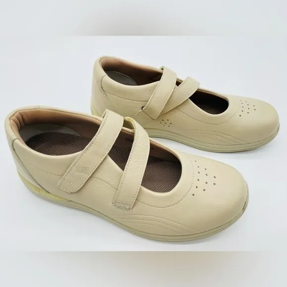 Drew Orchid - Women's Z-Strap Comfort Mary Janes Comfort Shoes Size 9W Bone