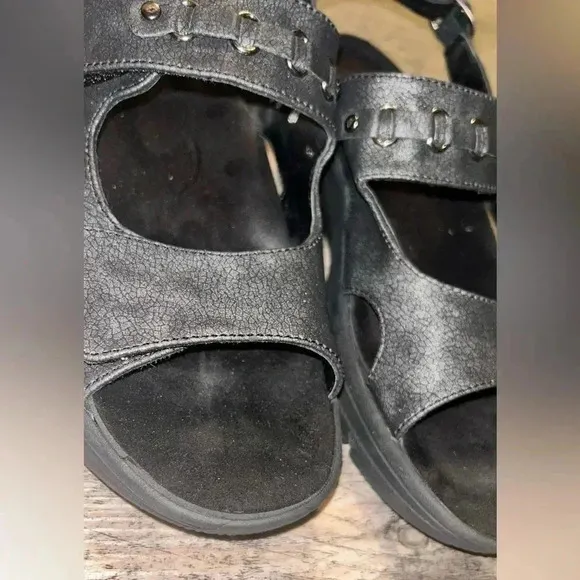 DREW SELINA SANDALS SIZE:9