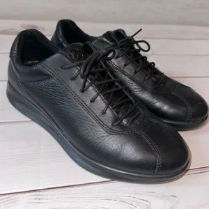 ECCO Aquet Black Leather Sneakers Women’s US 9 Danish Design Comfort Shoes