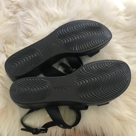 Ecco black leather studded comfort sandals size‎ 40