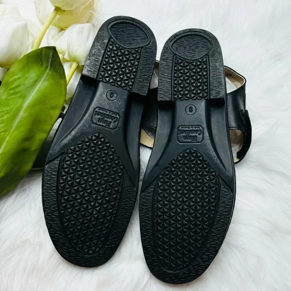 Finn Comfort Sandals