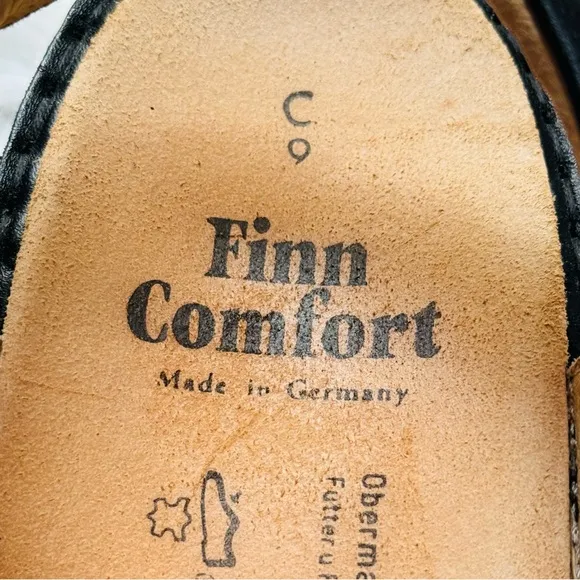 Finn Comfort Sandals