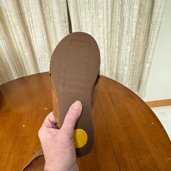FITFLOP F mode flatform cross slide sandals size 6 superoompf comfort