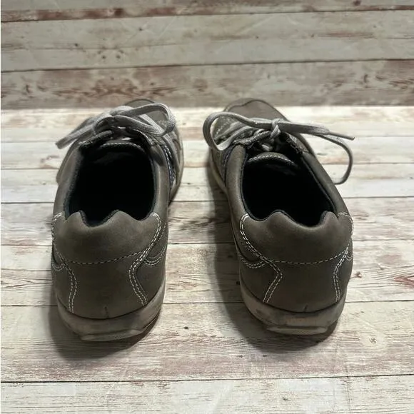 Flexi Leather Lace Up Sneakers Men's Size 8.5 Striped Shoes Comfort