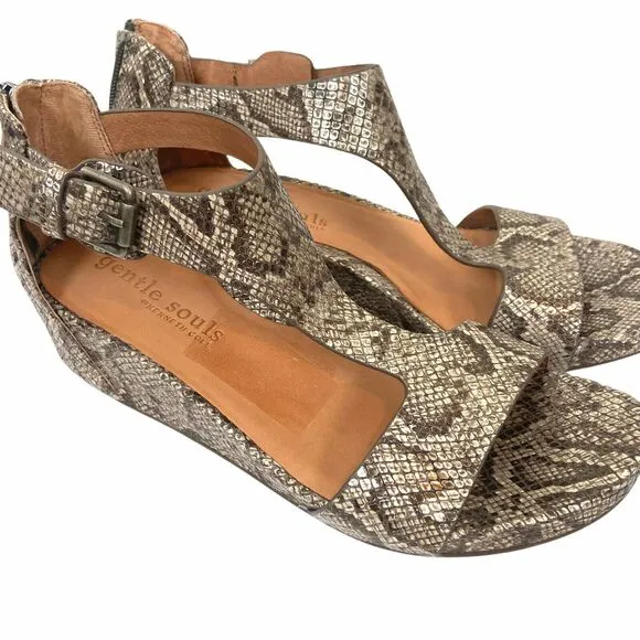 Gentle Souls Wedge Sandals Women's Gisele GSS8014EB Brown Beige T Strap SZ 9.5M