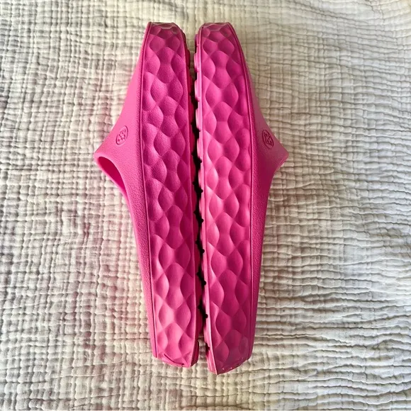 G/Fore | Hot Pink Unisex G/Slide Street Shoe Recovery Slide Sandals Rubber