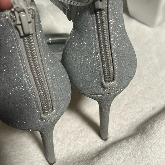 Gianni Bini Shoes Elegant Silver Strappy Heels