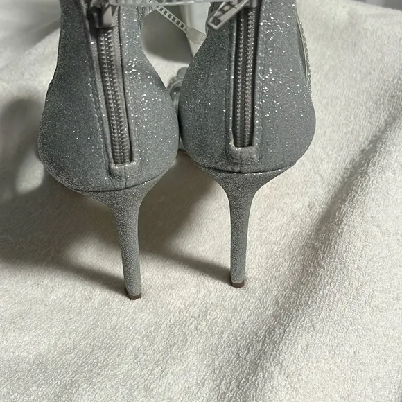 Gianni Bini Shoes Elegant Silver Strappy Heels