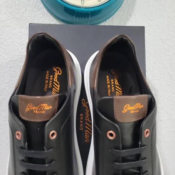 Good Man Brand Sneaker • Black Dark Vachetta 10.5 MSRP $288 Legend London New!!