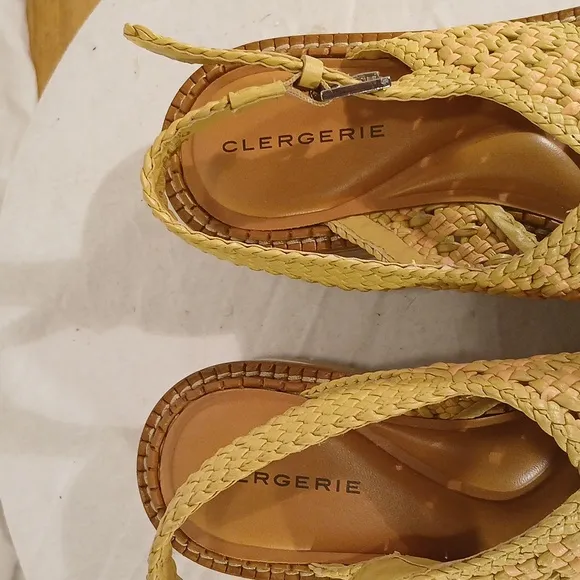 Gorgeous NWOT Robert Clergerie (France) Tan &amp; Pink Woven Platform Sandals