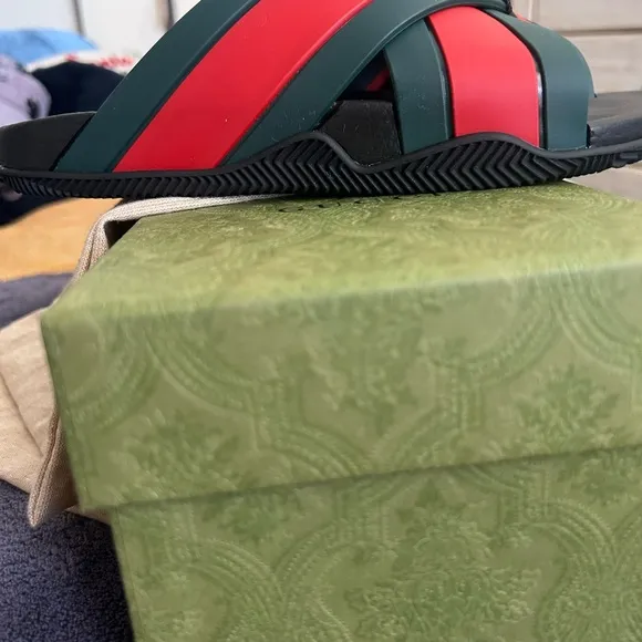 Gucci Red and Green Crossover Strap Sandals