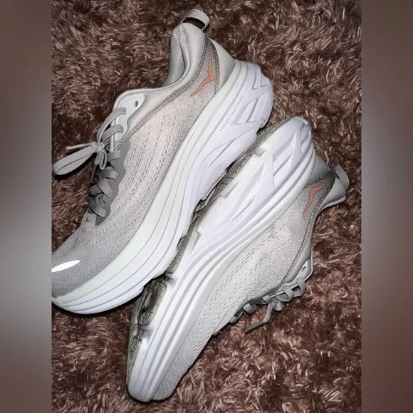 Hoka one one bondi 8 Women's Gray Athletic Shoes running gym 9