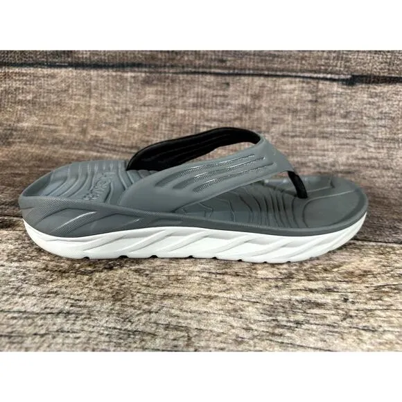 Hoka One One Flip Flop Recovery  Grey Gray Sandals Mens Size 13 Slip On