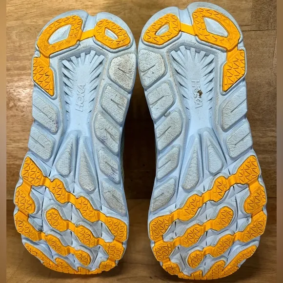 Hoka One One Rincon 3 Womens Size 9 Running Shoes Sneakers Butterfly Summer Song