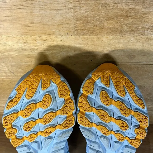 Hoka One One Rincon 3 Womens Size 9 Running Shoes Sneakers Butterfly Summer Song