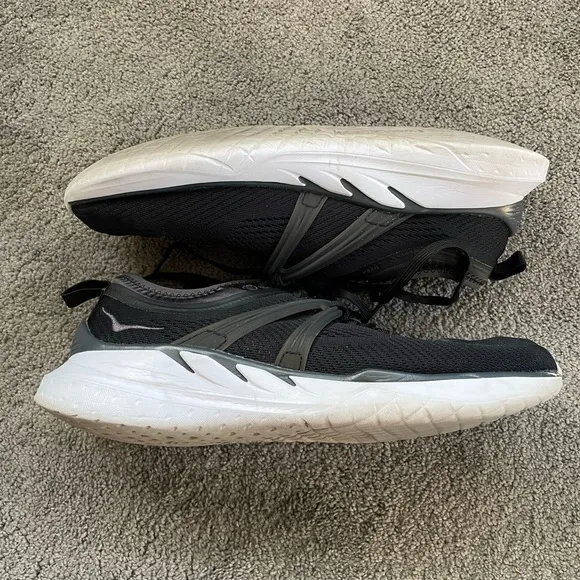 Hoka One One Ultra Marathon Cushioned Tivra Black Running Fitness Shoes Size 9