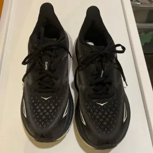 Hoka One One Womens Clifton 9 Fitness Workout Running Shoes size 9.5