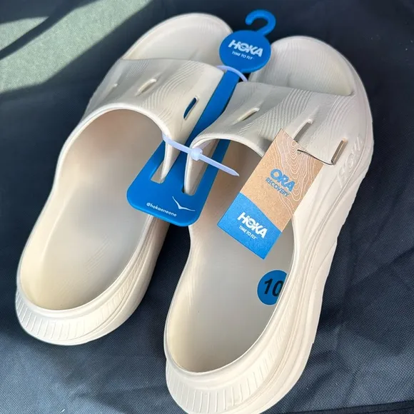 HOKA ORA RECOVERY SANDALS SIZE 10