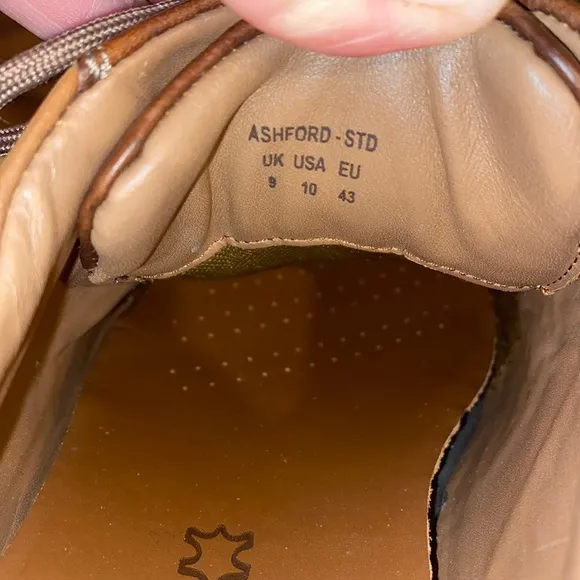 Hotter Ashford Hand-stitched Apron Detail Shoes