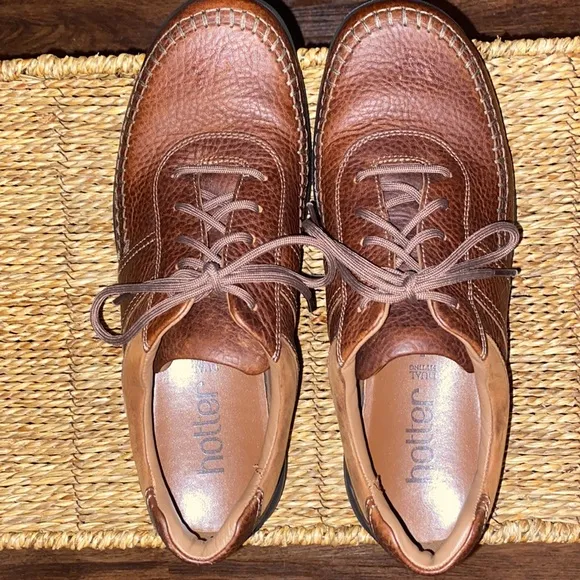 Hotter Ashford Hand-stitched Apron Detail Shoes