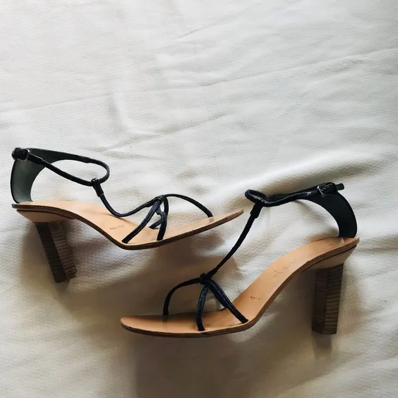 JIL SANDER  Black Strappy Heeled Sandals