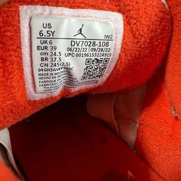 Jordan 3 dv7028 108 dunk in mars‎ kids 6.5 Womens 8