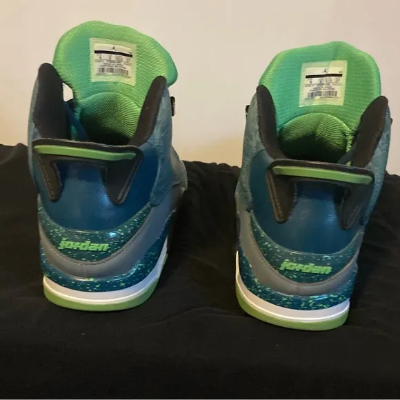Jordan Dub Zero Sz.9 Teal and Green Men's Sneakers